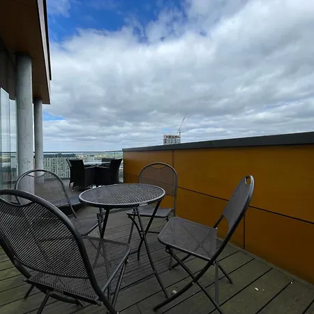 Modern Luxury In Manchester-3